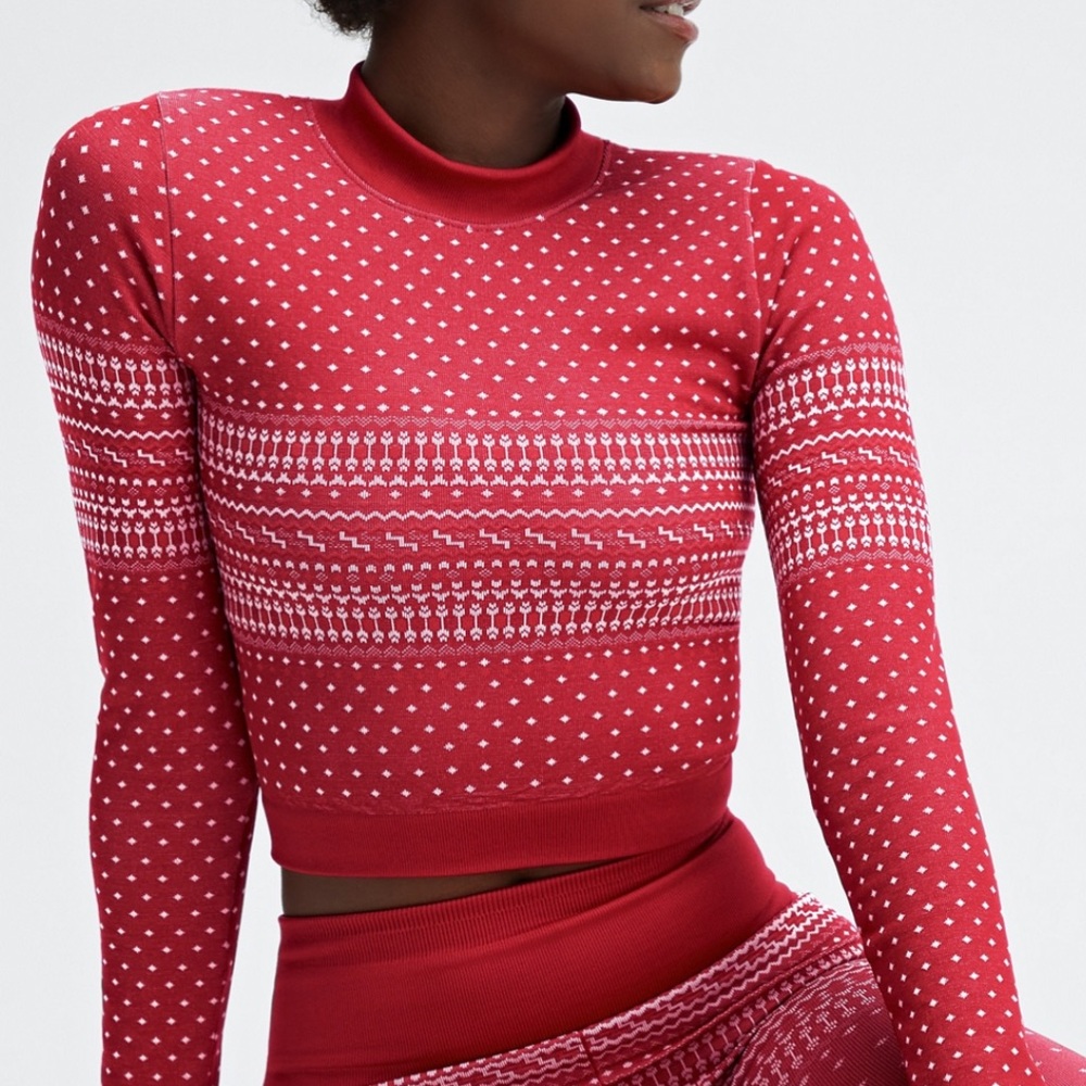 Fabletics Holly Seamless Long-Sleeve Crop Top